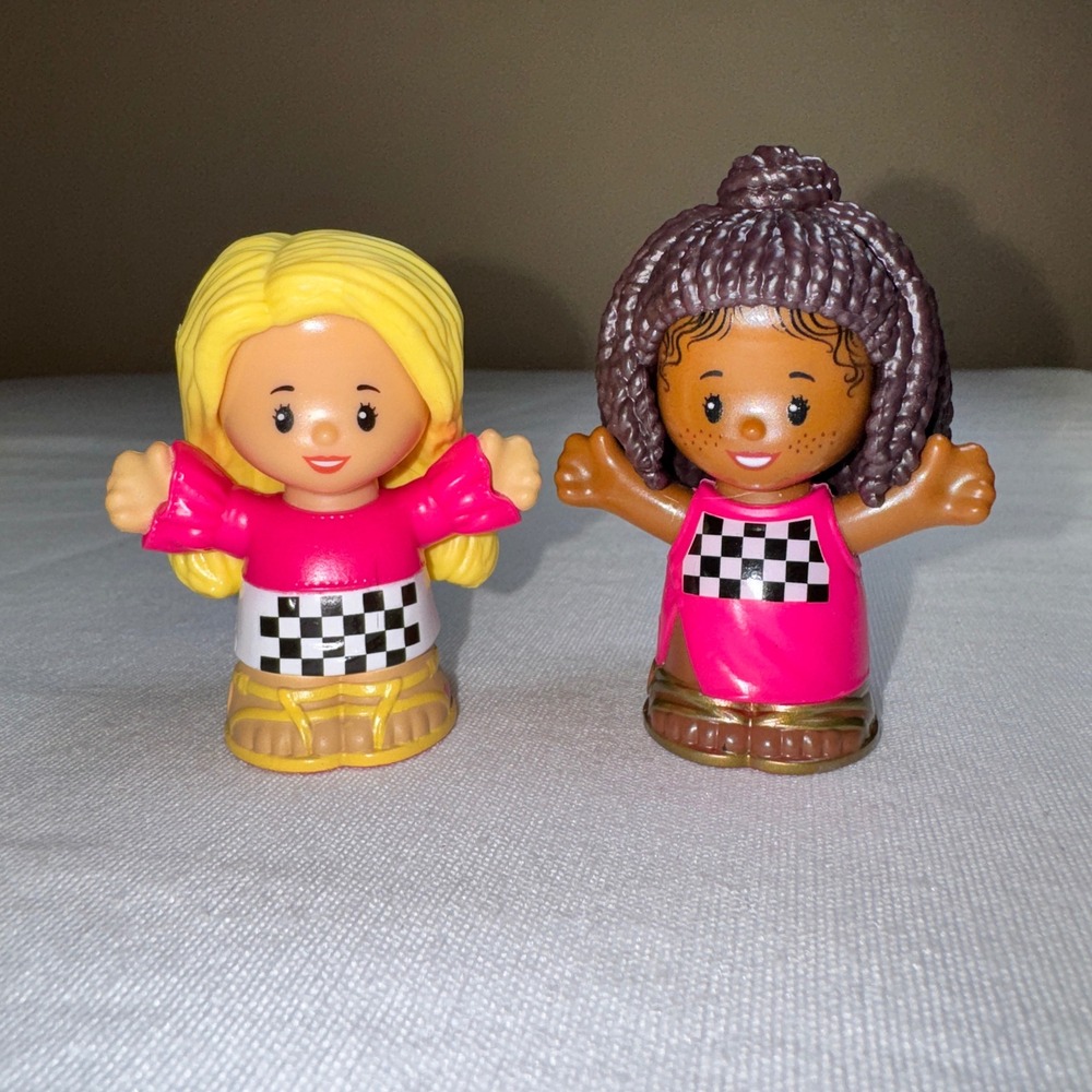 Fisher-Price Little People Barbie Figures Pink‎ Checkered Outfits Set of 2 HGP63